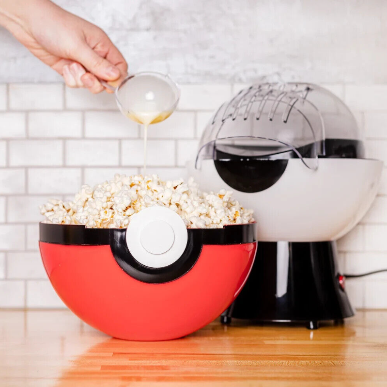 Uncanny Brands Pokémon Pokeball Popcorn Maker